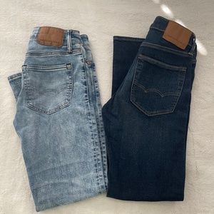 2 pairs jeans
